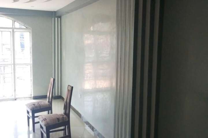 Room 12 of 15
