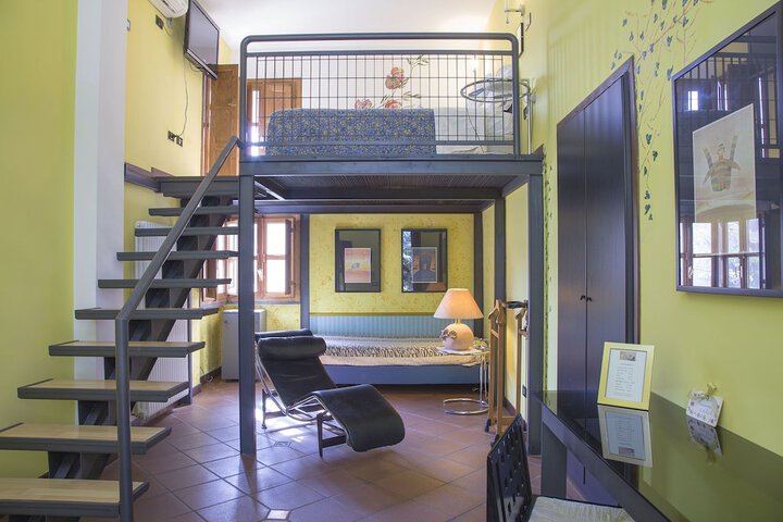 Room 28 of 61