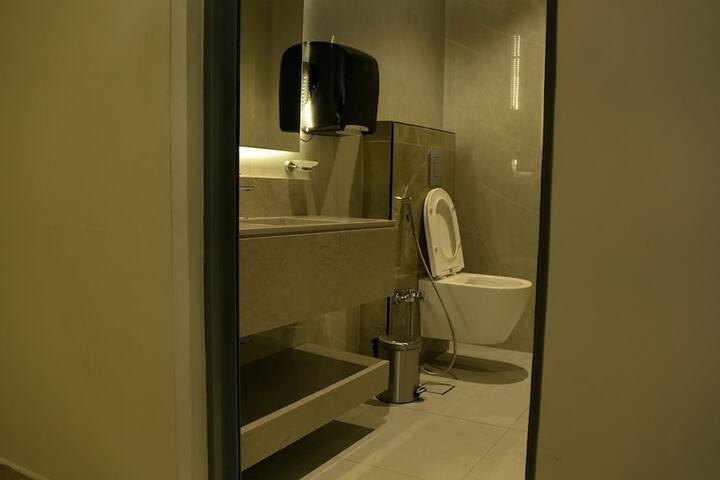 Room 43 of 55
