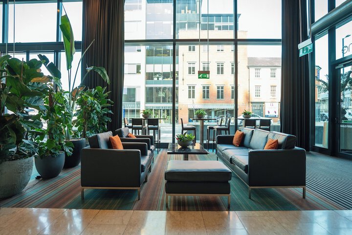 Lounge 220 of 260