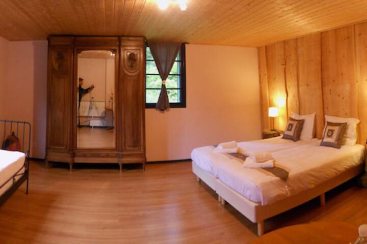 Room 22 of 57