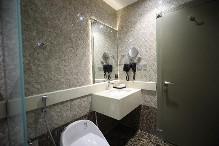 Room 47 of 51