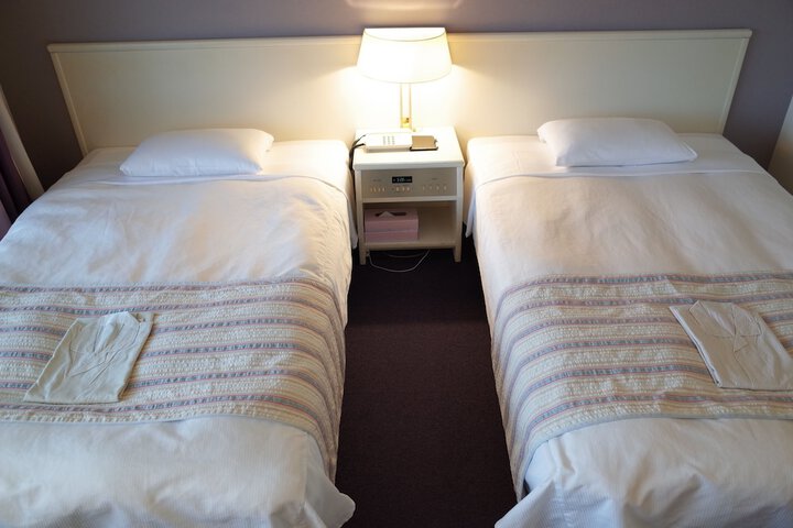 Room 37 of 120