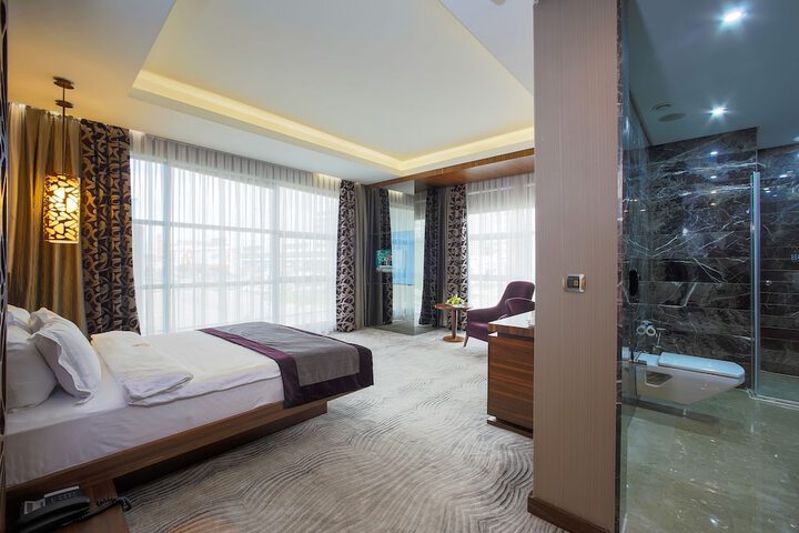 Room 27 of 57
