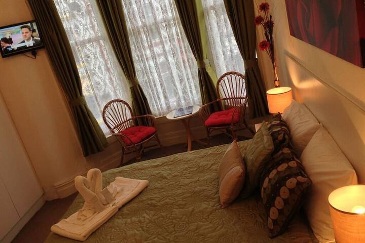 Room 8 of 57