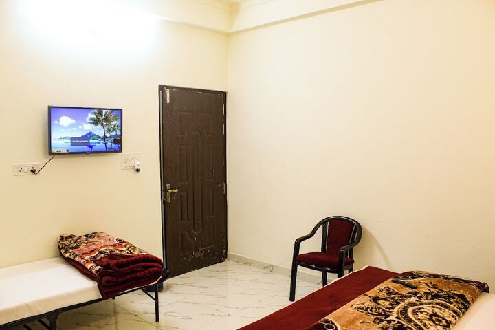 Room 10 of 22