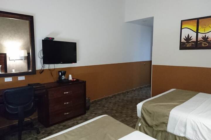 Room 8 of 37