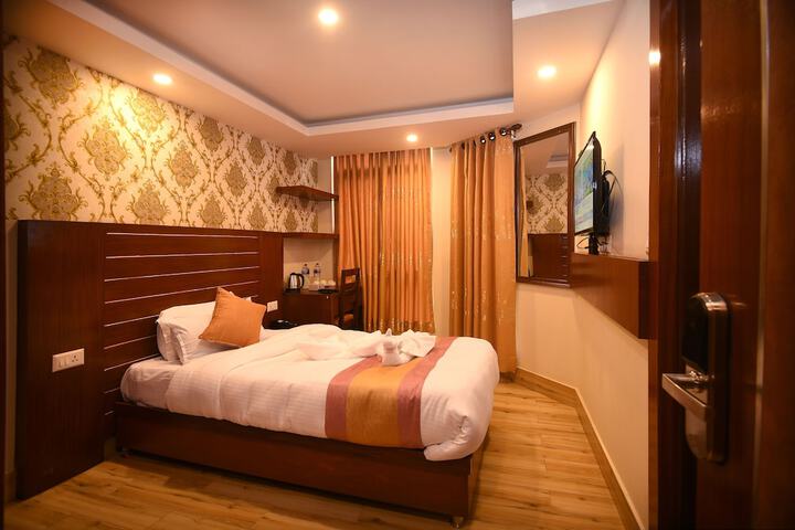 Room 10 of 61