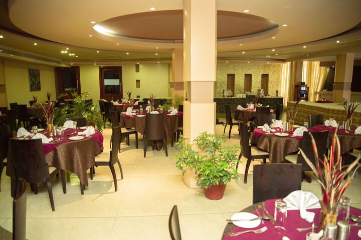 Dining 59 of 69