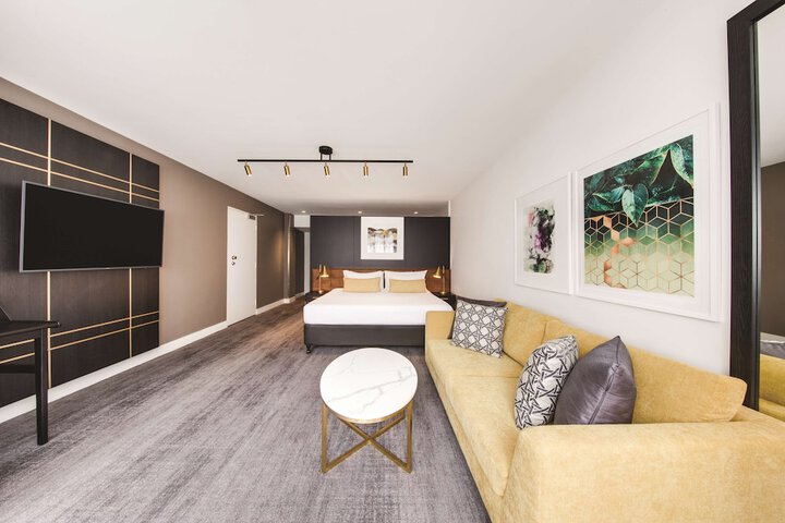 Room 21 of 54