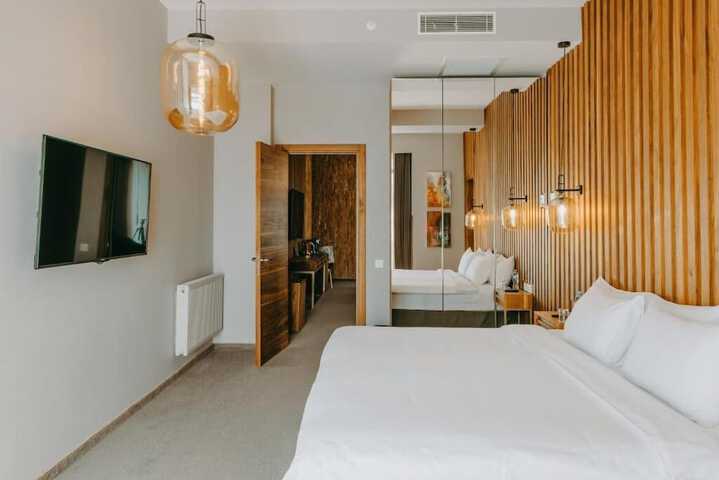 Room 16 of 55