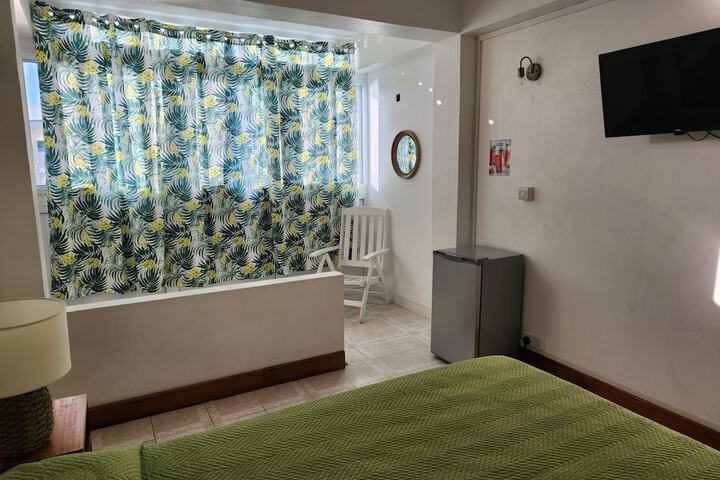 Room 42 of 98