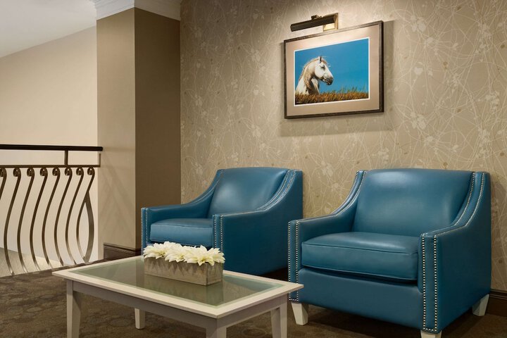 Business Center 26 of 28