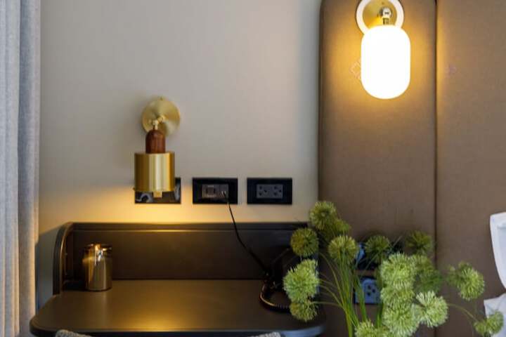 Room 29 of 161
