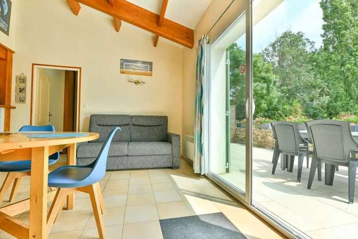 Room 35 of 97
