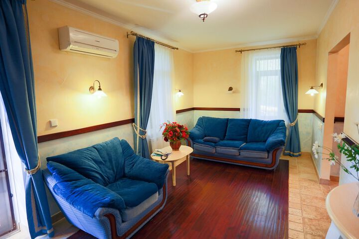Room 80 of 89