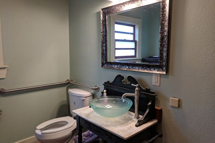 Room 5 of 46