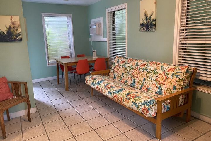 Room 92 of 218