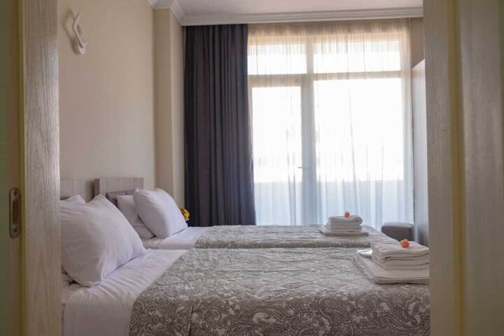 Room 8 of 14