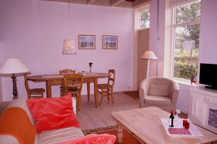 Room 12 of 32