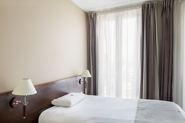 Room 5 of 21