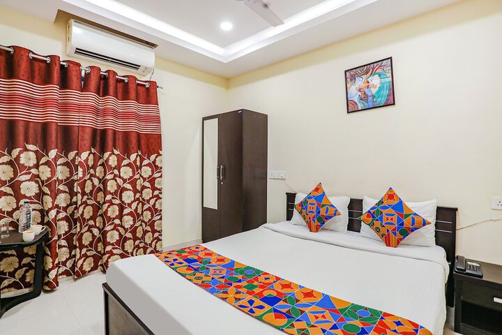 Room 10 of 25