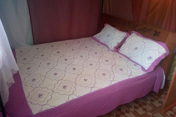 Room 7 of 27