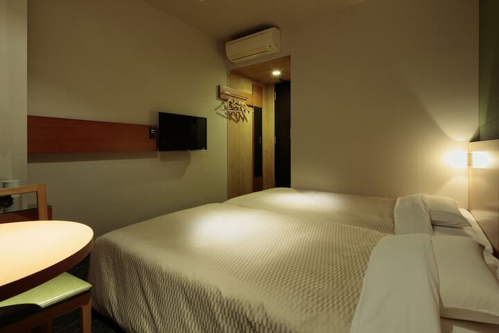 Room 20 of 50