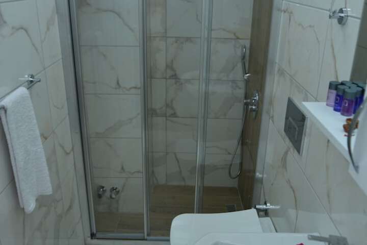 Room 13 of 13