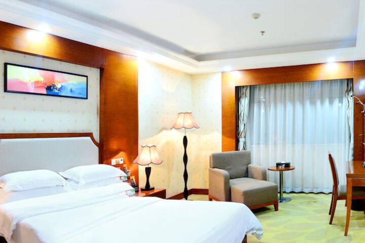 Room 28 of 41