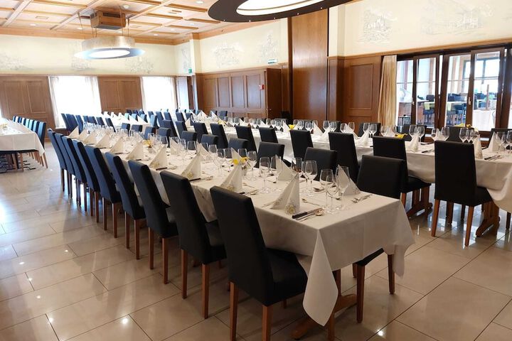Ballroom/Hall 111 of 146