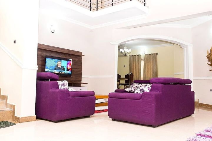 Room 12 of 22