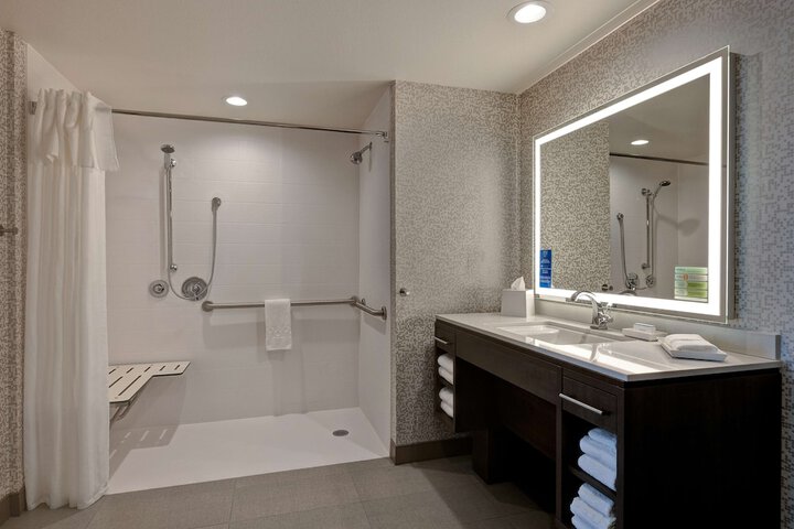 Bathroom shower