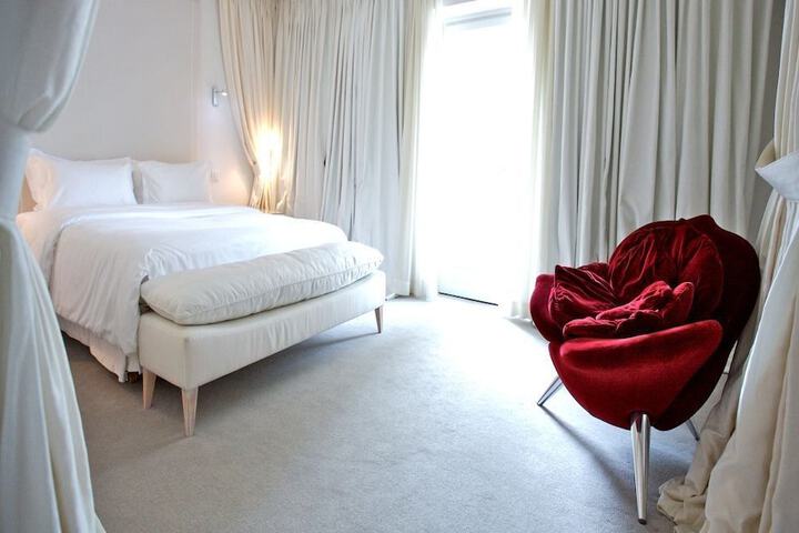 Room 3 of 23