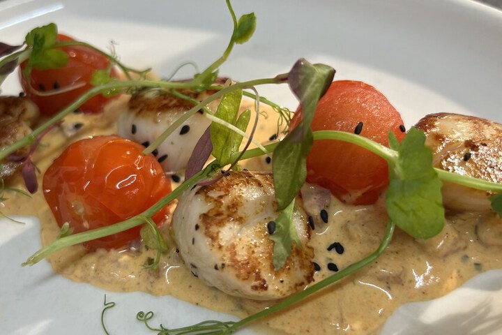 Dining 42 of 67