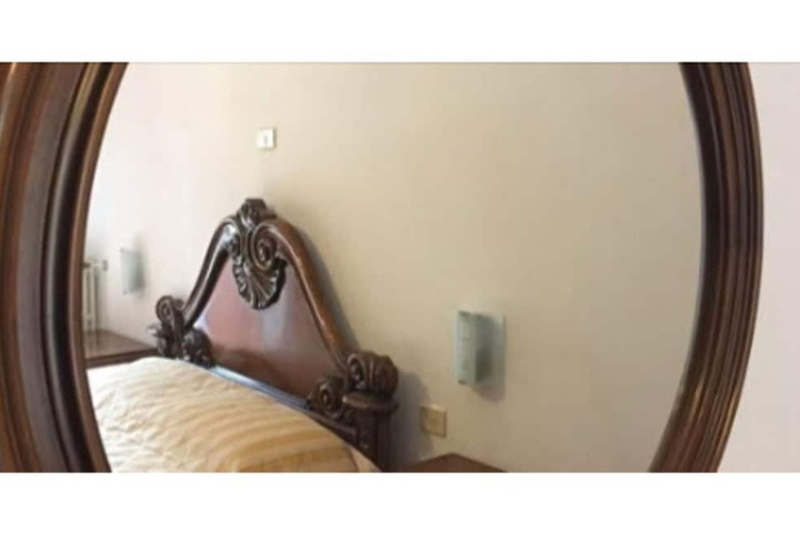 Room 7 of 42