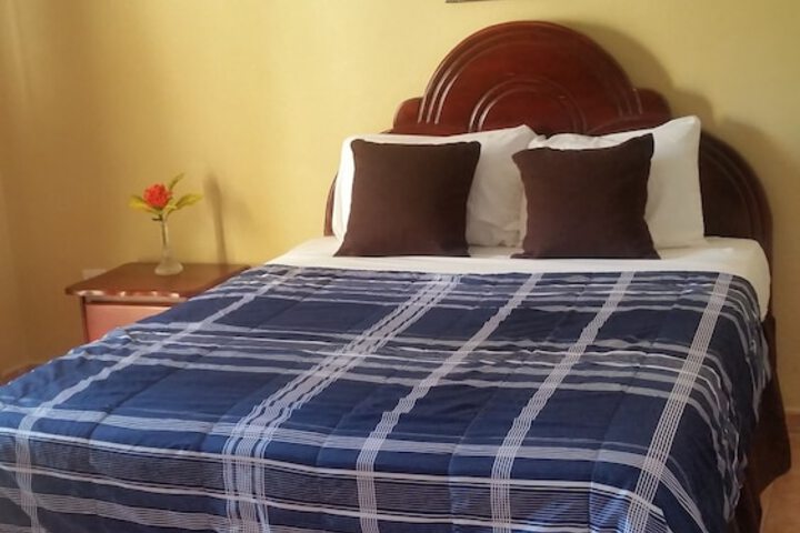 Room 9 of 20