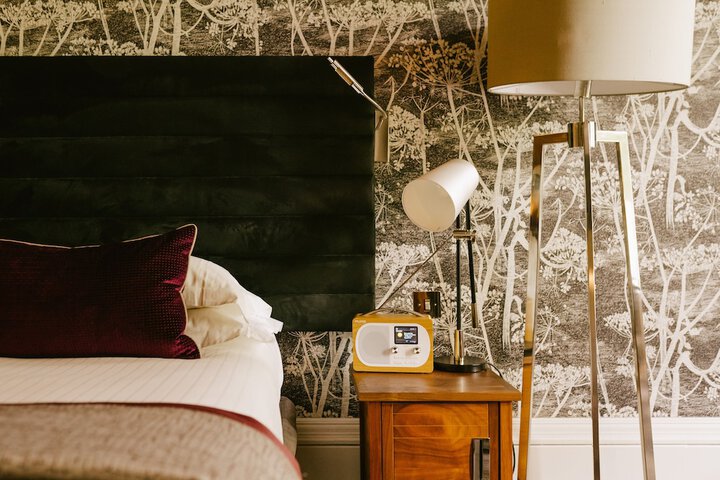 Room 11 of 39