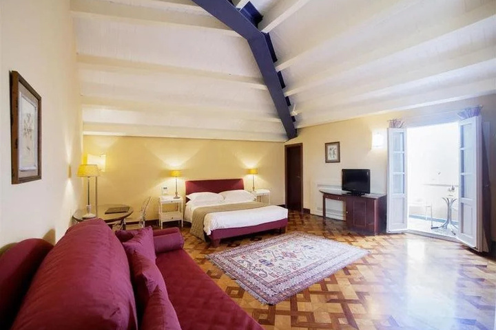 Room 3 of 17