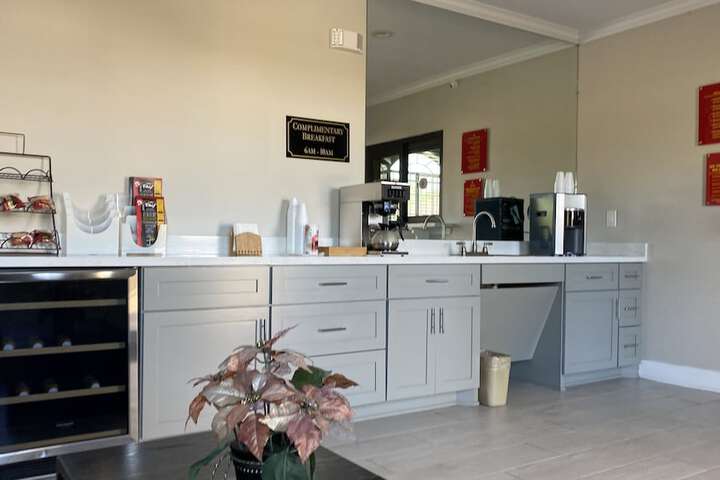 Breakfast area