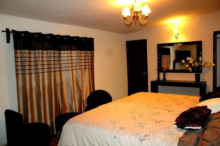 Room 5 of 20