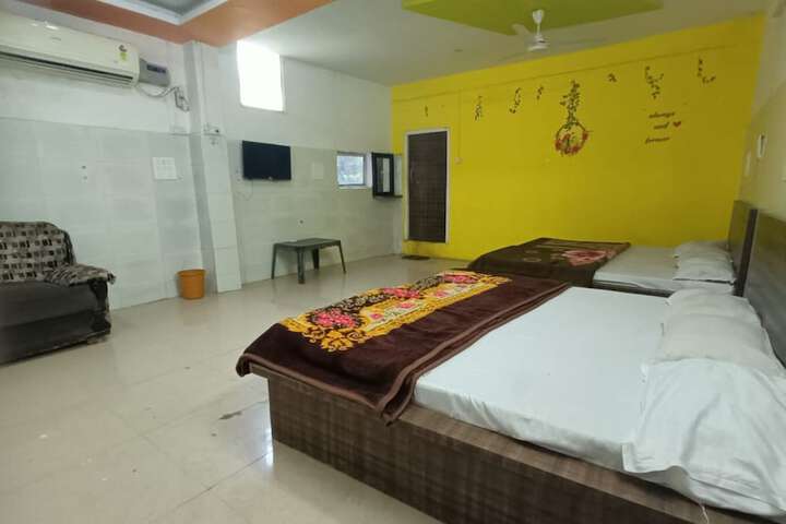 Room 9 of 23