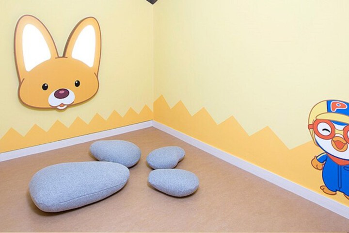 Room 10 of 45