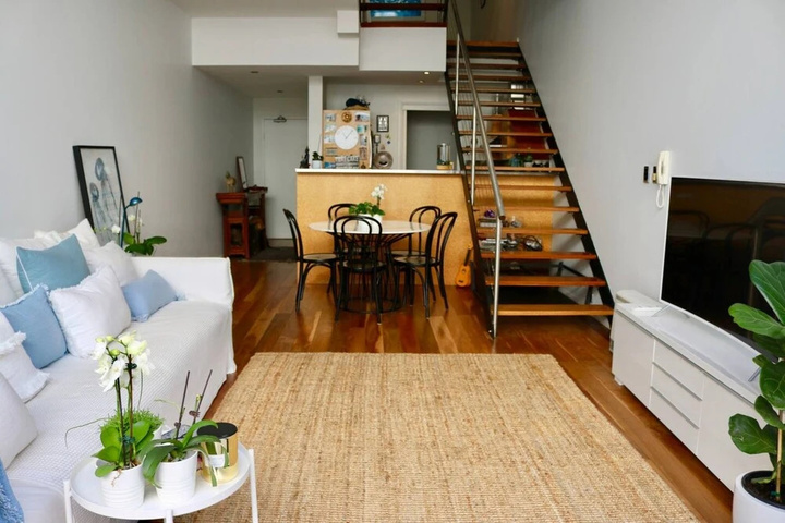 Room 4 of 15