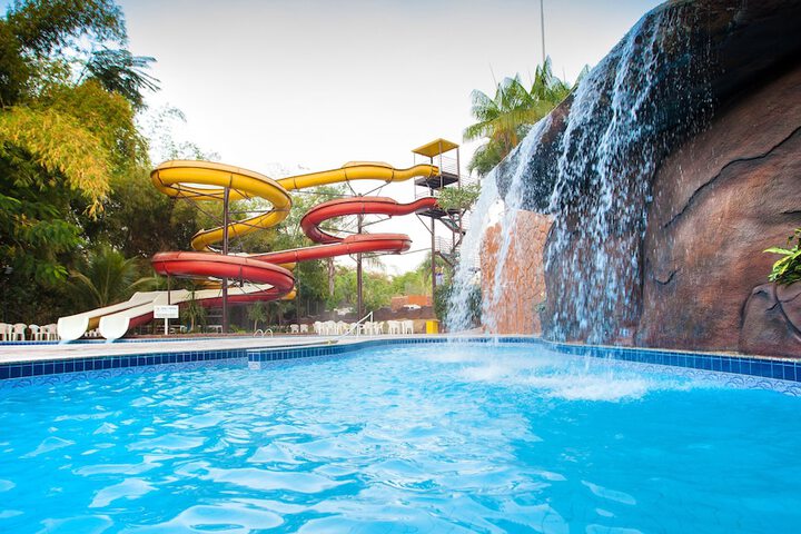 Pool Hotel