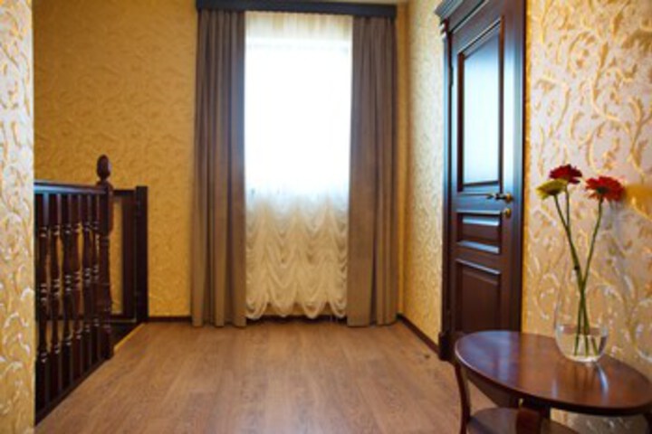 Room 23 of 47