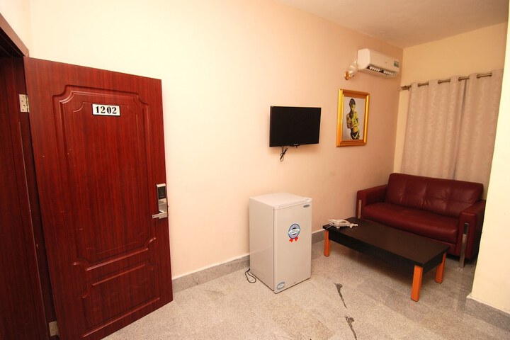 Room 12 of 29