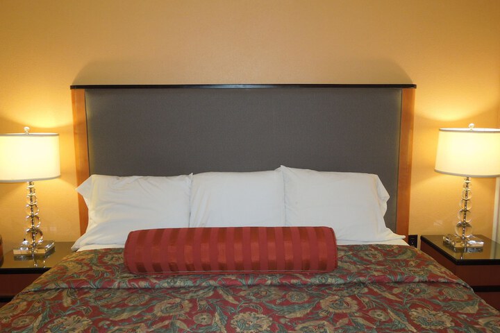 Room 7 of 49