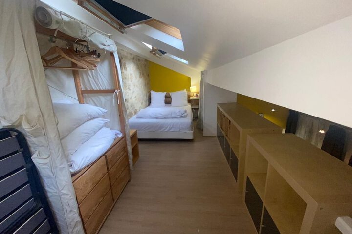 Room 256 of 648