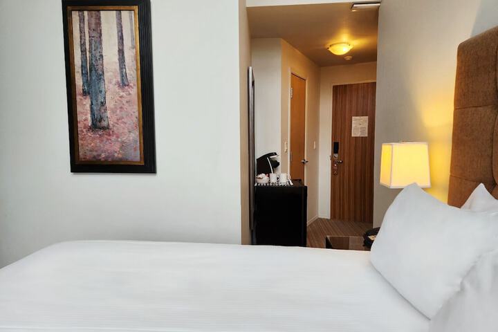 Room 7 of 35